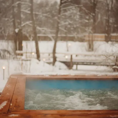 Ostoja Rakowiec בית נופש